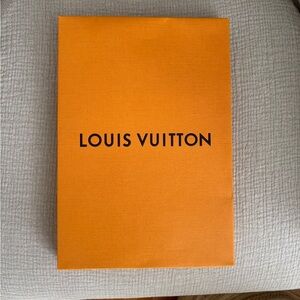 Louis Vuitton Taipei City Guide - in original packaging